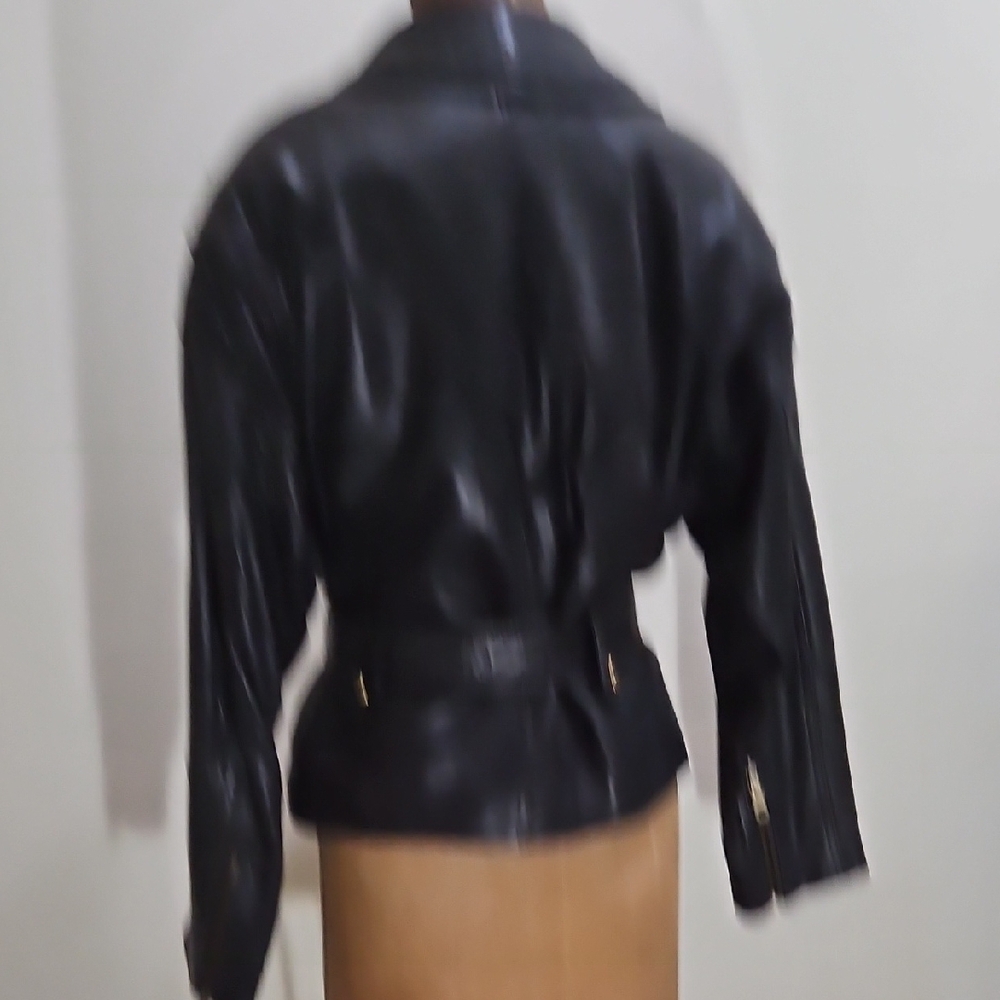 Black Leather Biker Belted Jacket with Fitted Silhouette and Diagonal Zipper - Picture 4 of 15